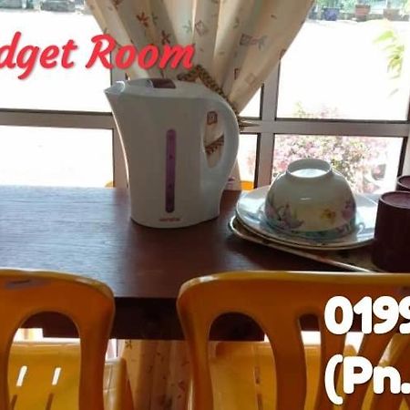 Arina'S Homestay Kampung Kuala Besut Bagian luar foto