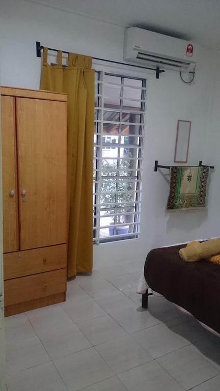 Arina'S Homestay Kampung Kuala Besut Bagian luar foto